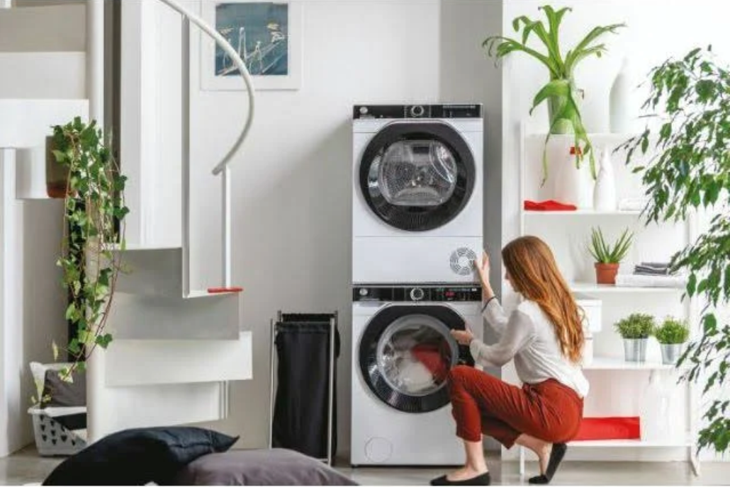 Lave-linge hublot HOOVER HWP 610AMBC/1-S - 10 kg - Induction - 1600 trs/min - Classe A - Connecté - Vapeur - Blanc